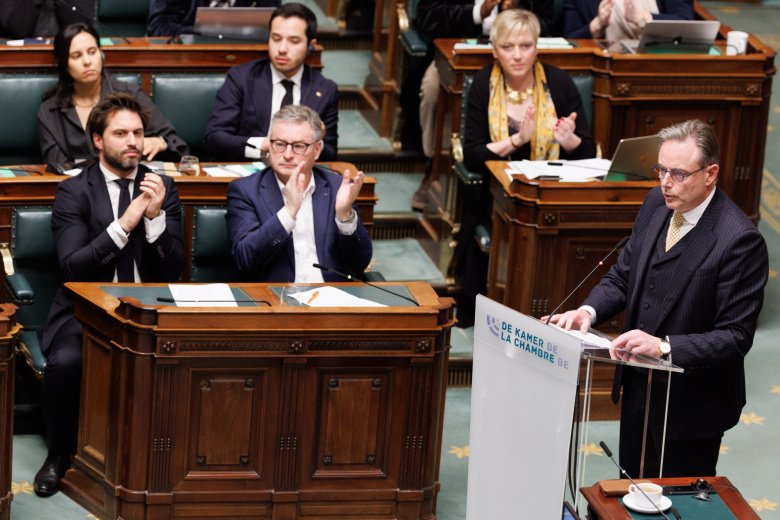 Белгия замразява депутатските заплати за четири години