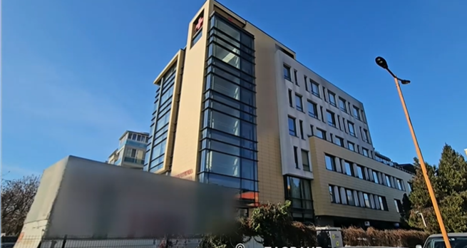 Прокуратурата разследва кражба на крупна сума от частна АГ болница