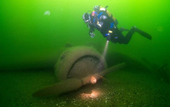 Откриха отломки от самолет, разбил се край Ница преди повече от 60 години