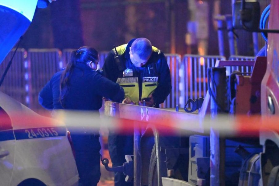 Нелегален тютюн за наргиле за над 100 000 лева спипаха в София, закопчани са двама братя