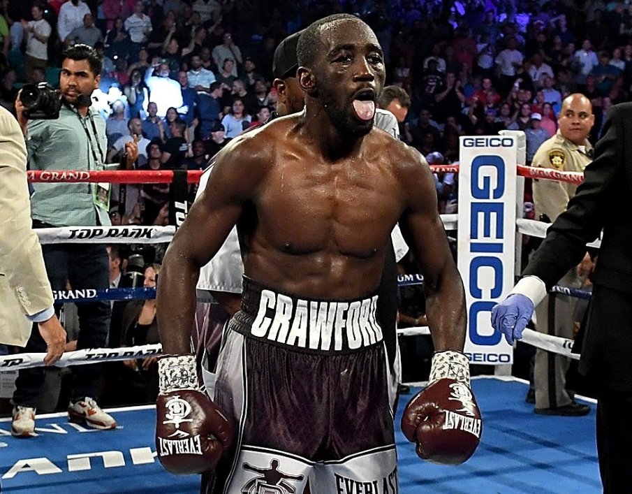 Легендарен боксьор прекратява кариерата си непобеден