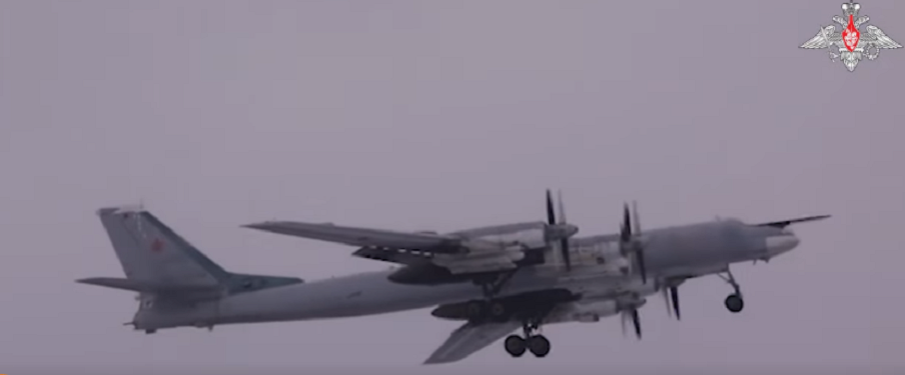 Руски бомбардировачи летяха над Норвежко и Баренцово море