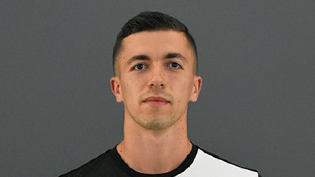 Екснационал остана без отбор