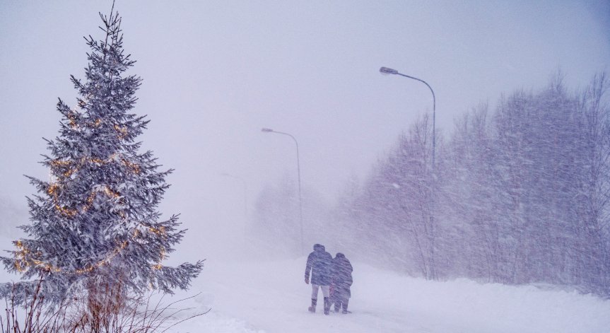 Жертви след силна зимна буря в Швеция