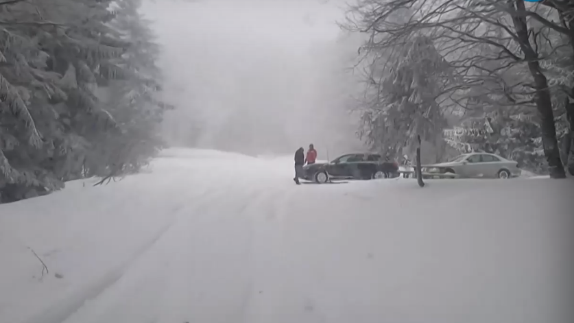 Опасни дрифтове и офроуд на Шипка и Бузлуджа