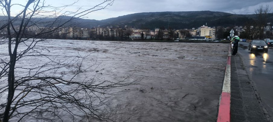 Задействаха BG-ALERT в община Крумовград - положението е страшно (СНИМКИ)