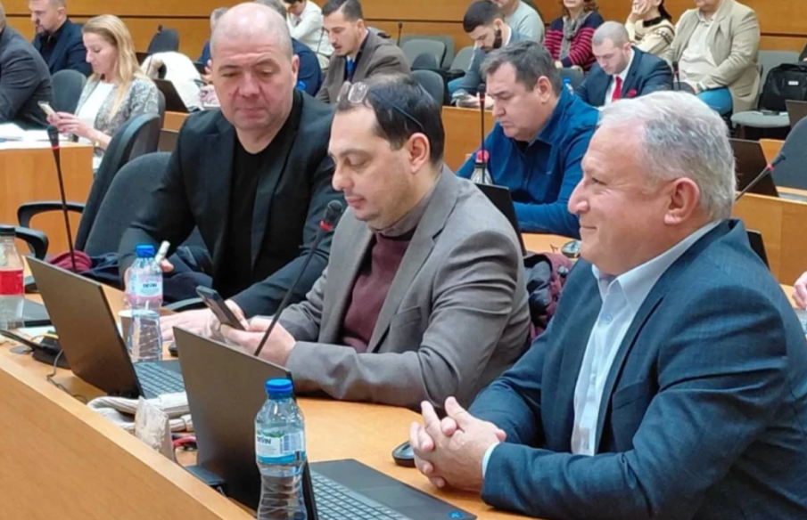 Джапанки, сандали и плетени фланели вече са табу в ОбС на Пловдив