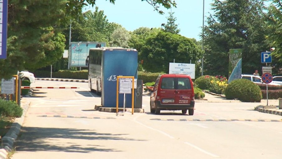 ЗА ЛЕТНИЯ СЕЗОН: По-високи цени за паркиране в курорта Албена