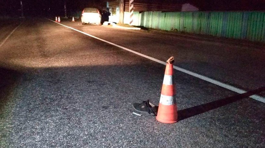 НЕЛЕПО: Паднал на пътя пиян мъж почина, прегазен от кола