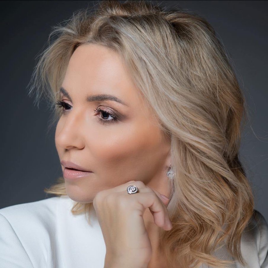 Ирина Тенчева ли ще е новата водеща на Преди обед?