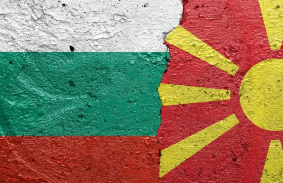 НАГЛОСТ БЕЗ ГРАНИЦИ: Скопие очаква признаване на македонския език от България