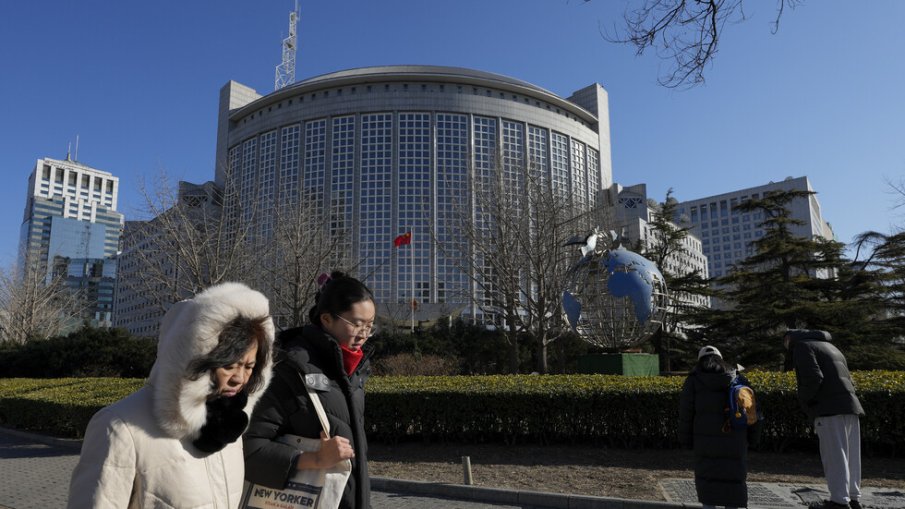 Китай призова САЩ незабавно да освободят Николас Мадуро