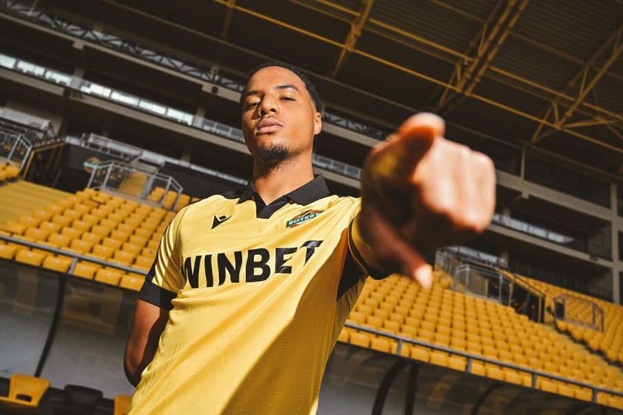 ФУТБОЛЪТ СЕ РАЗТРЕСЕ ОТ СКАНДАЛ: Левски опитва да измъкне Око-Флекс, Ботев Пловдив сезира БФС