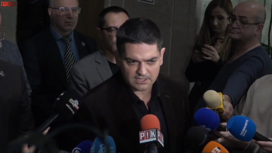 Руди Гела скочи на Радев за третия мандат: Проява на много лош вкус. На Доган и хората му трябва да се връчват само обвинителни актове