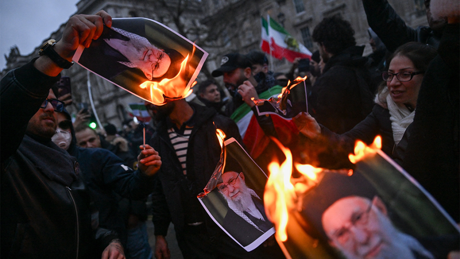 Броят на убитите при антиправителствените протести в Иран надхвърли 2000 души