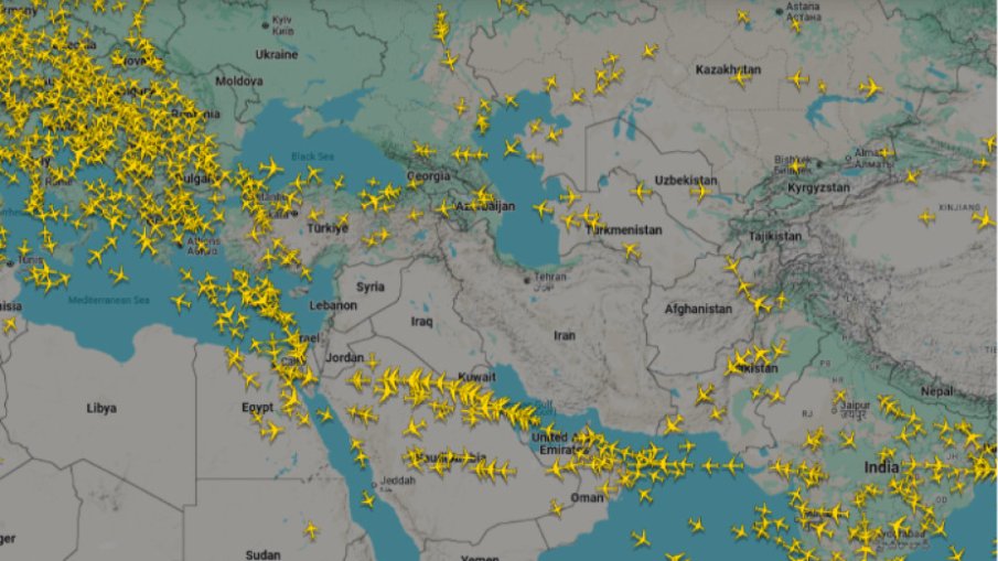 Иран затвори въздушното си пространство