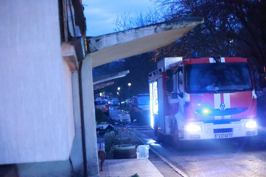 УЖАСЕН КРАЙ: Зловещи разкрития за смъртта на трите жени при пожара в блок в Свобода (СНИМКИ)