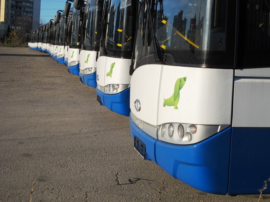 УЧИЛ ДО 4. КЛАС: Пътник си развя члена към кондукторка и шофьор в Кърджали