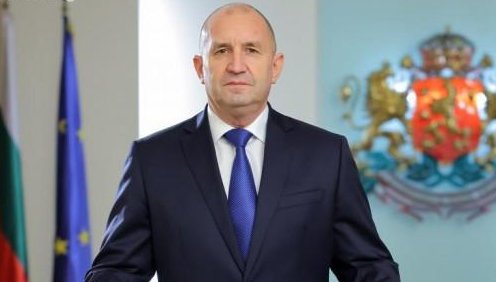 Конституционният съд образува дело за оставката на Радев