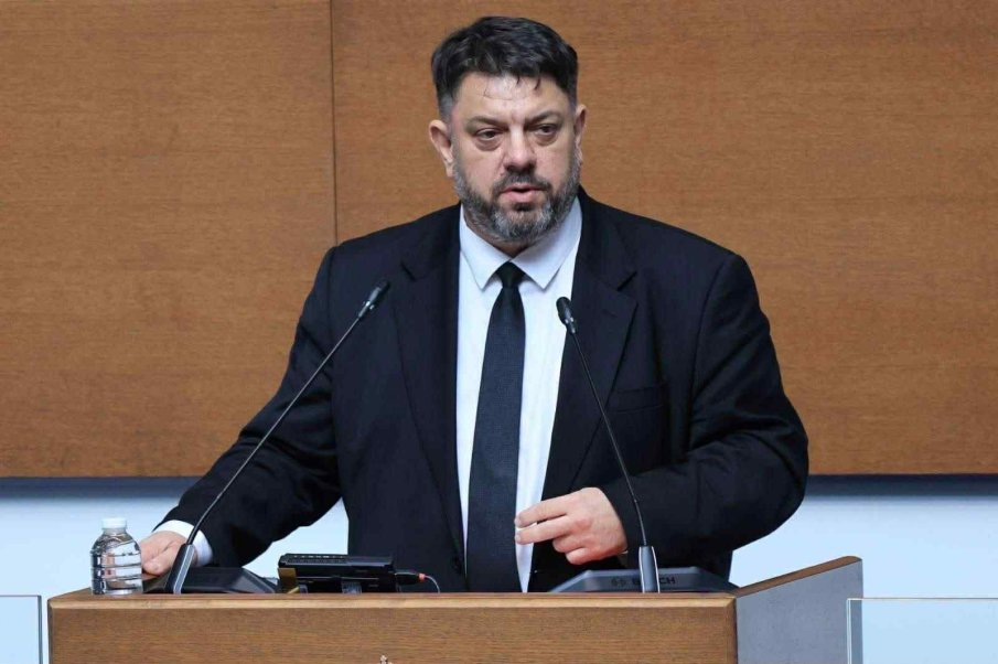 Атанас Зафиров с ЕКСКЛУЗИВНО ОБРЪЩЕНИЕ: Добре дошъл на г-н Румен Радев на парламентарния терен