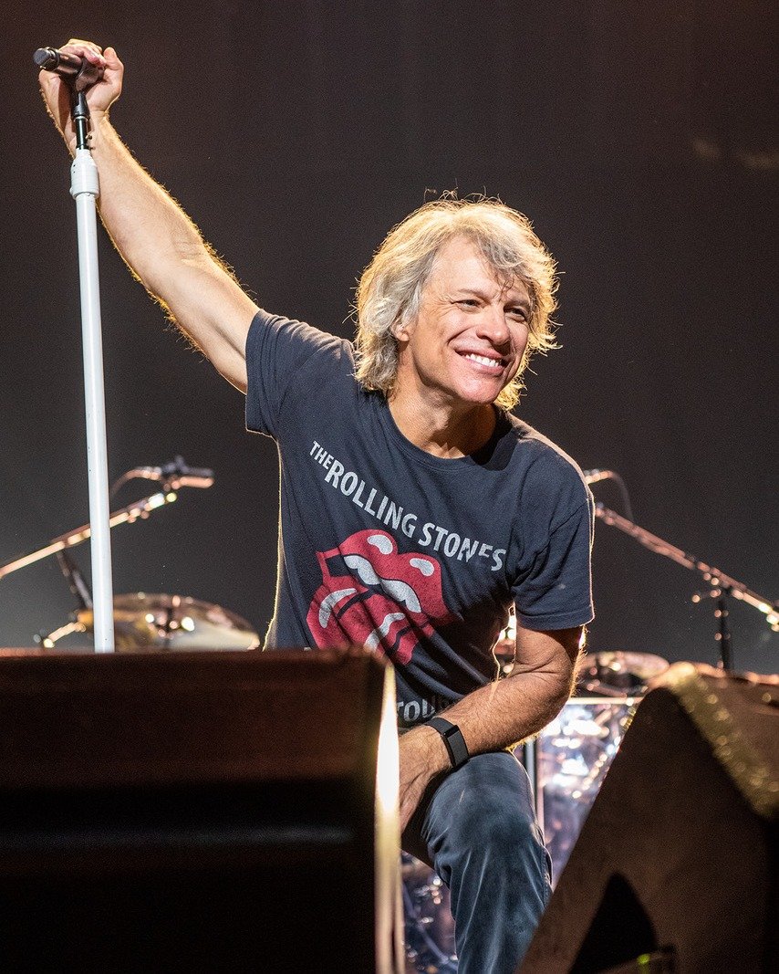 Бон Джоуви пя за 50-я юбилей на Тайгър Уудс