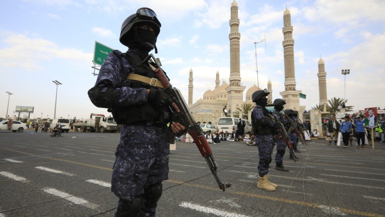 Премиерът на Йемен подаде оставка