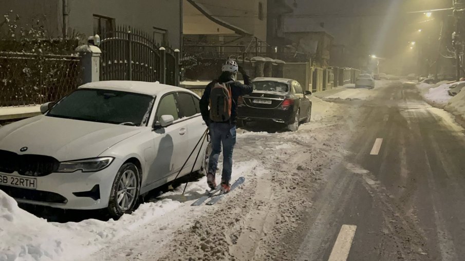 Сибирски студ идва към Румъния: Зимата взе и първите си жертви
