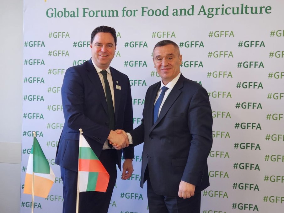 Министър Тахов проведе работни срещи на изложението „Зелена седмица“ в Берлин