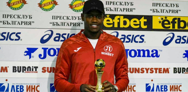 Левски извади сериозна оферта за Пиреа