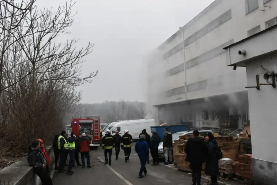 Горя склад за перилни препарати в Хасково