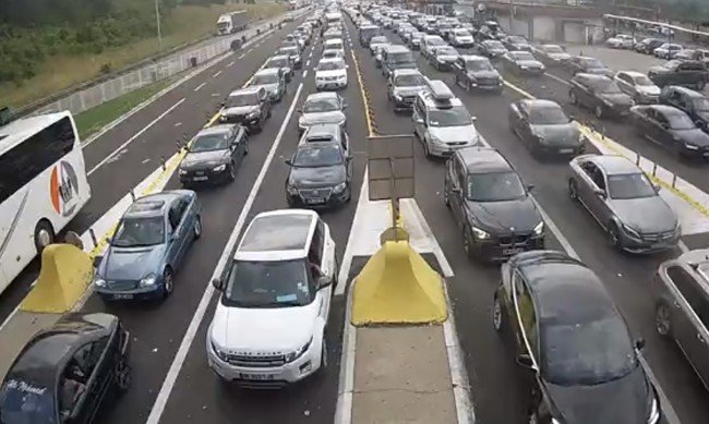 ОТ УТРЕ: Блокади и по западната ни граница