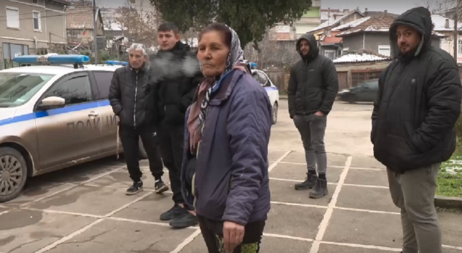 НАПРЕЖЕНИЕ: Ромски кланове се млатиха с тръби в Горна Оряховица