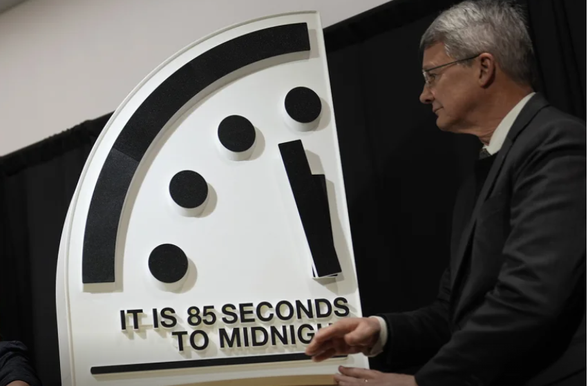 Преместиха стрелките на Часовника на Страшния съд на 85 секунди до полунощ