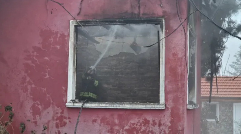 Проговори бавачката на двете близначки, загинали при пожар: Опитахме се да ги спасим