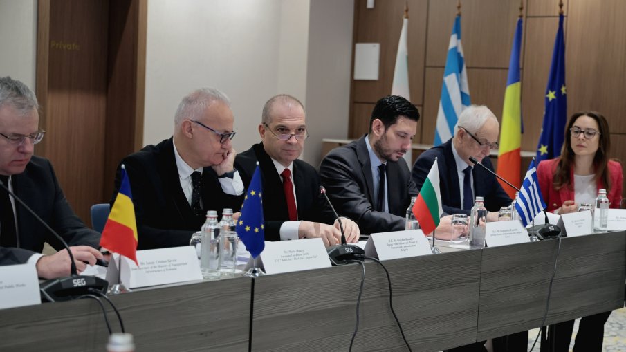 Гроздан Караджов: Заедно с Гърция и Румъния ще търсим общо финансиране за жп линията Солун-София-Букурещ (СНИМКИ)