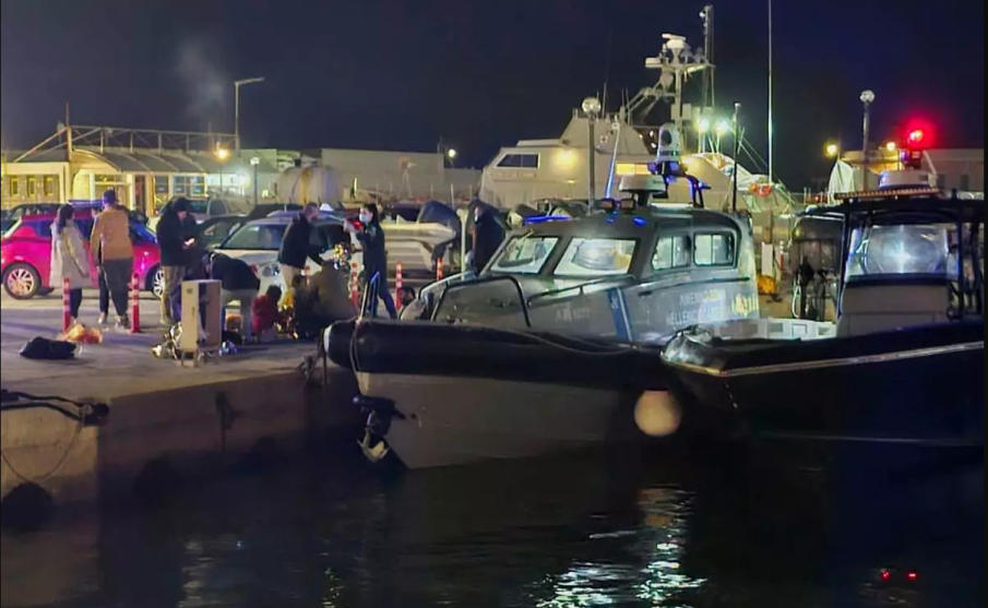 Инцидент край остров Хиос: Най-малко 15 мигранти са загинали