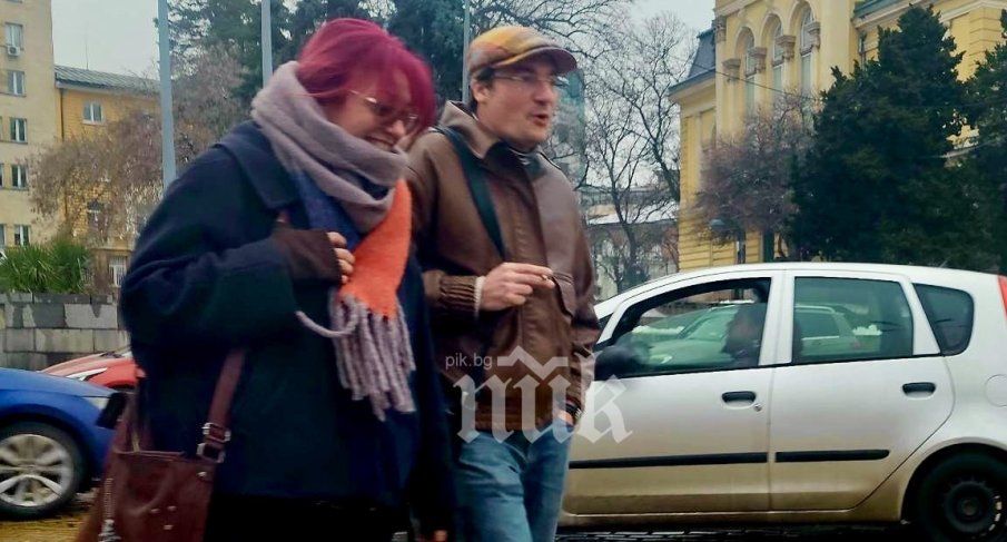 ПОТВЪРДИ СЕ НОВИНАТА НА ПИК! Насилникът на котки Крум Зарков няма да ходи при Радев, ще се пробва в БСП