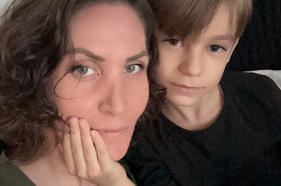 Мечтая мама да оздравее: Мая се бори с рак и има нужда от помощта на добри хора