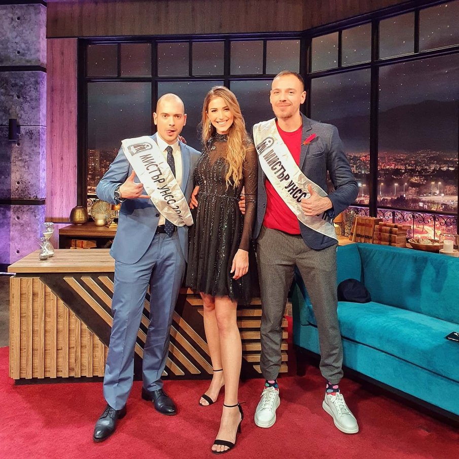 Синът на Алекс и Дани празнува с двама бащи и две майки