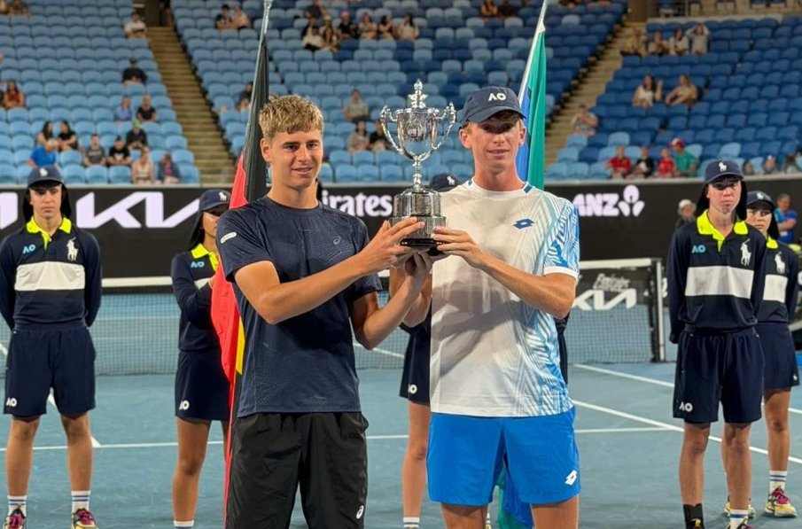 БРАВО! Българин спечели титлата на двойки при юношите на Аустрелиън оупън