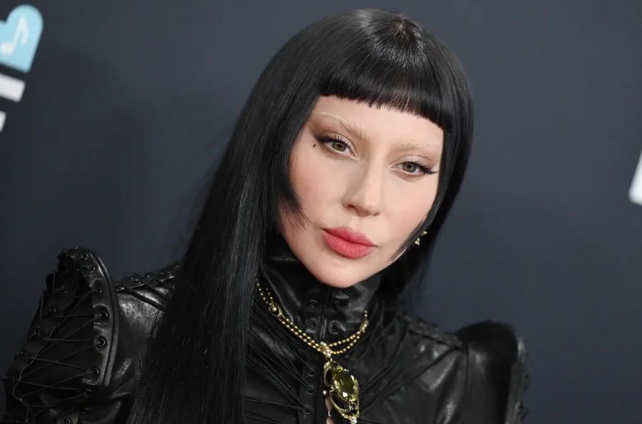 Лейди Гага ще пее на церемонията Грами