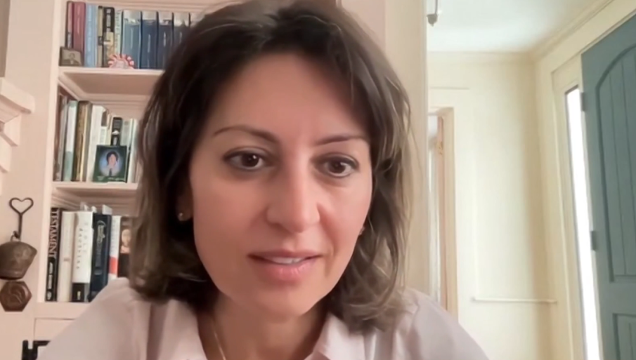 УНИКАЛЕН ПРОБИВ! Българка откри препарат, който не само спира раковите образувания, но и метастазите