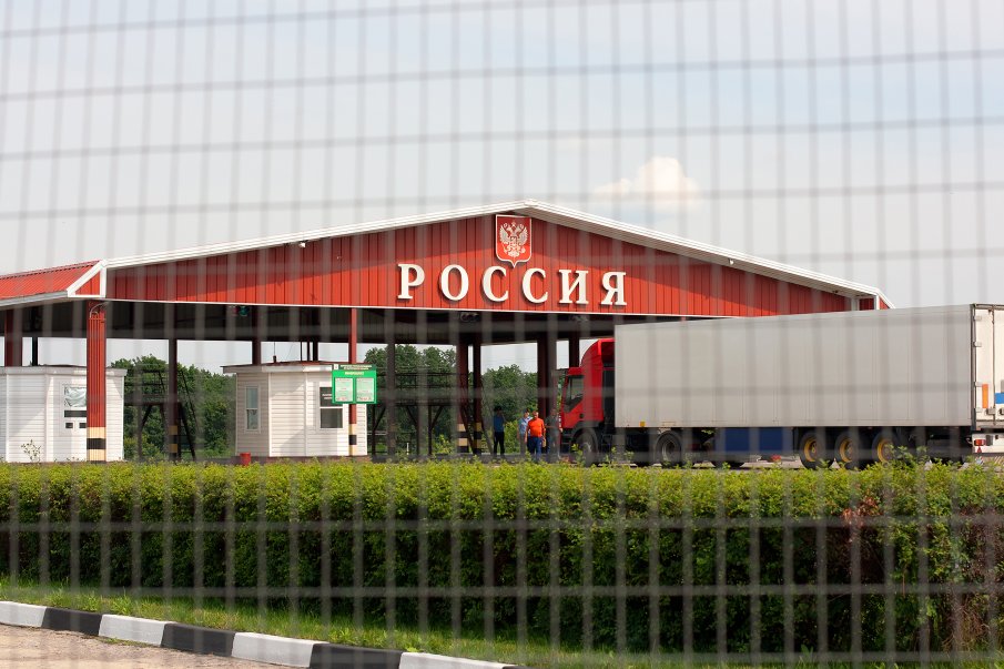 Естония затваря граничните си пунктове с Русия през нощта