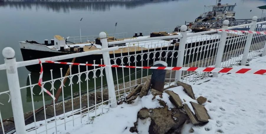 Румънски корабен конвой е разрушил част от пристанище Видин