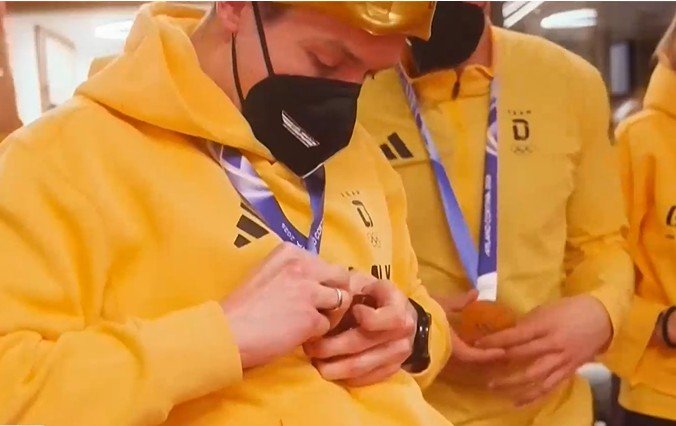 Медалите на Олимпиадата в Милано-Кортина се разпадат, организаторите признаха за проблема