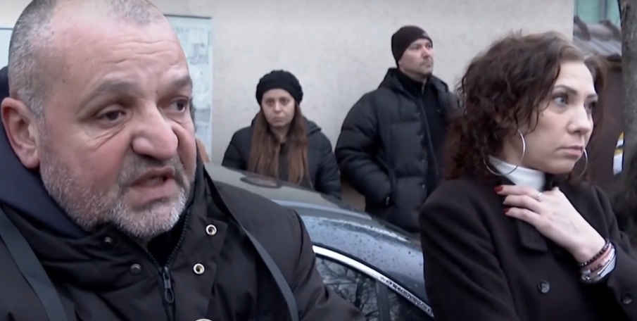 Десетки родители в Сливен на протест заради агресивно поведение на ученик