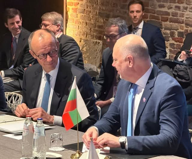 Желязков пред Мерц: Имаме необходимия потенциал да разширим приноса си в автомобилната индустрия