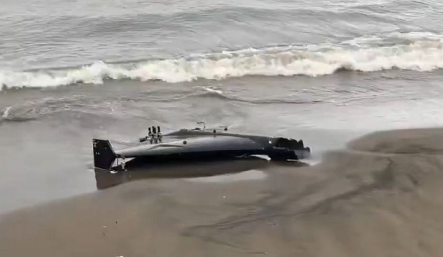 Отломки от руски дрон изплуваха на брега на Черно море в Турция