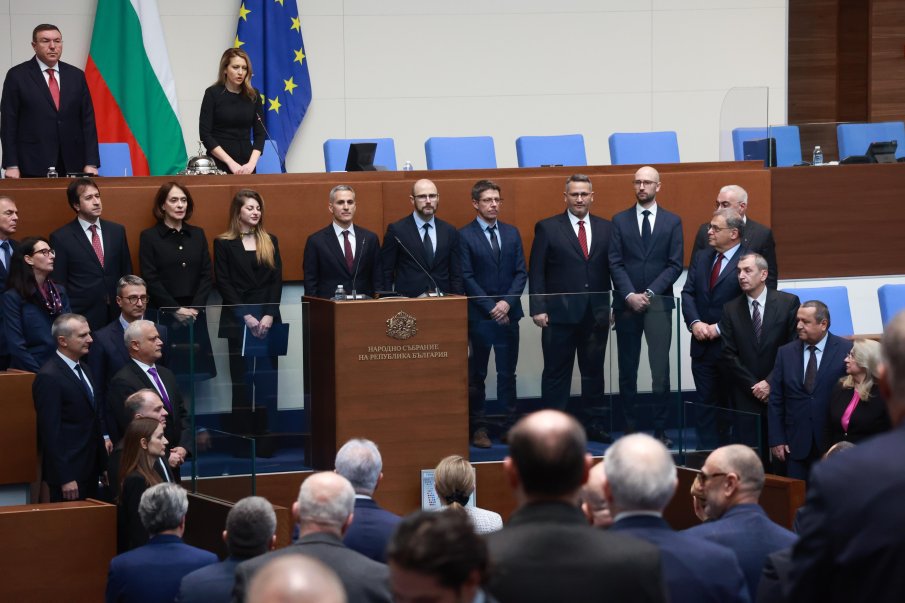 НОВА САГА! Кабинетът Петрохан заченат незаконно - ето защо (ВИДЕО)