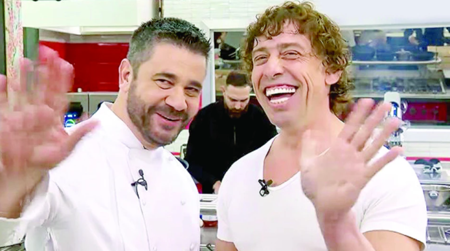 Шеф Виктор Ангелов хвана бившия миньор с пищов върху ръката